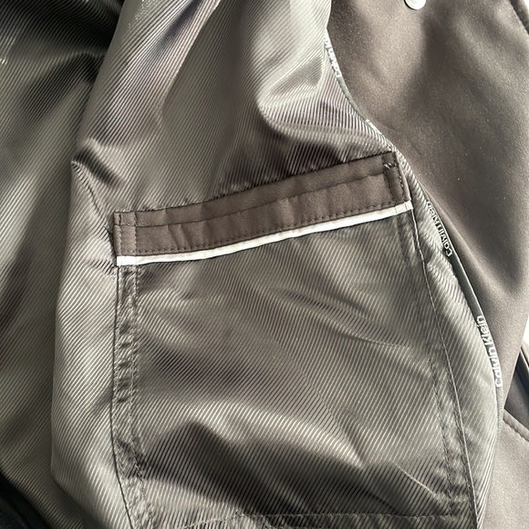 NEW Calvin Klein Softshell Jacket 🖤 - Picture 15 of 15